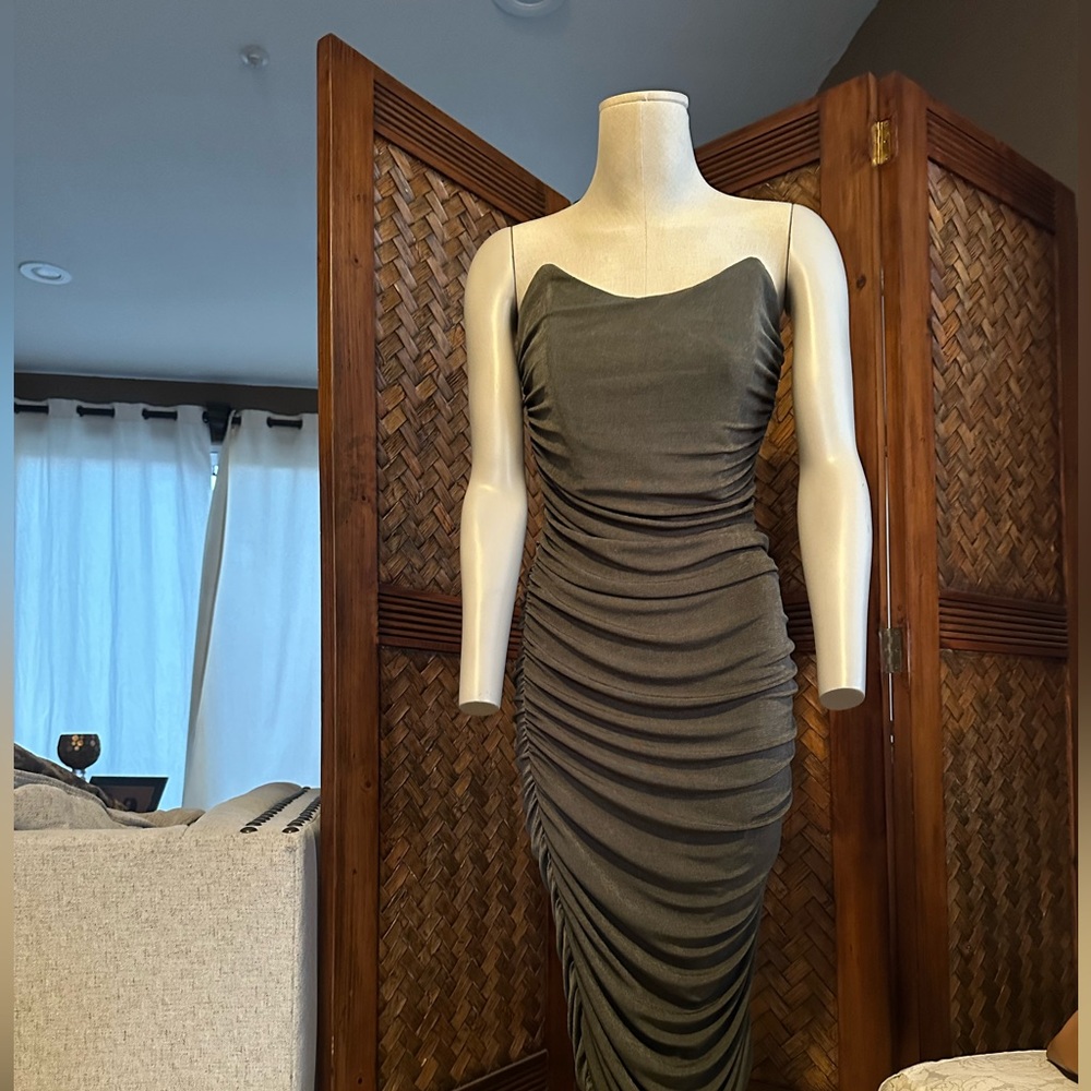 NWOT Miss Lola “Mable” brand Large Midi Dress - Olive Green (Never Worn!)